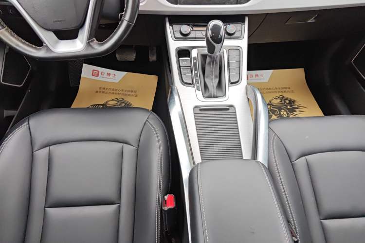 Used Geely Auto Emgrand X7 Sport 2016 1.8TD Automatic ZhiShang Model Gear Lever