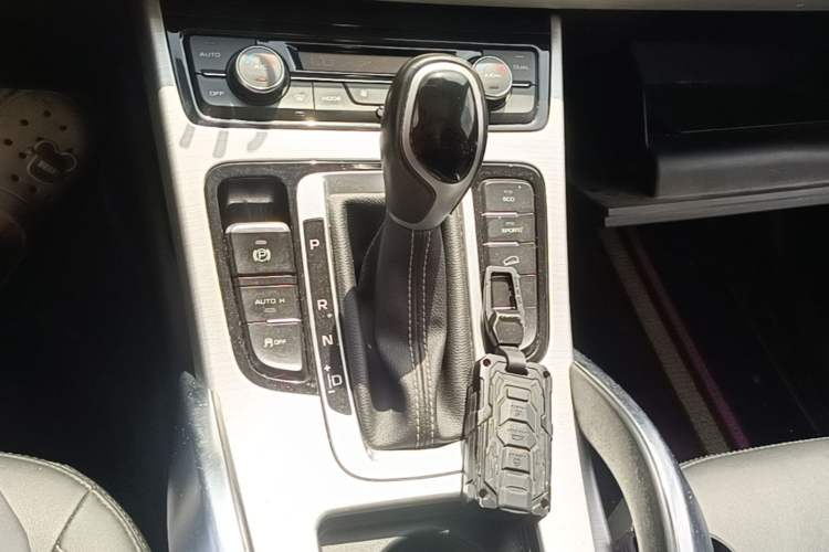 Used Geely Auto Emgrand X7 Sport 2016 1.8TD Automatic ZhiShang Model Gear Lever