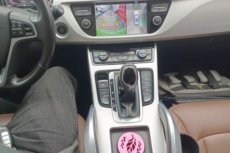 Used Geely Auto Emgrand X7 Sport 2016 1.8TD Automatic ZhiZun Version Gear Lever