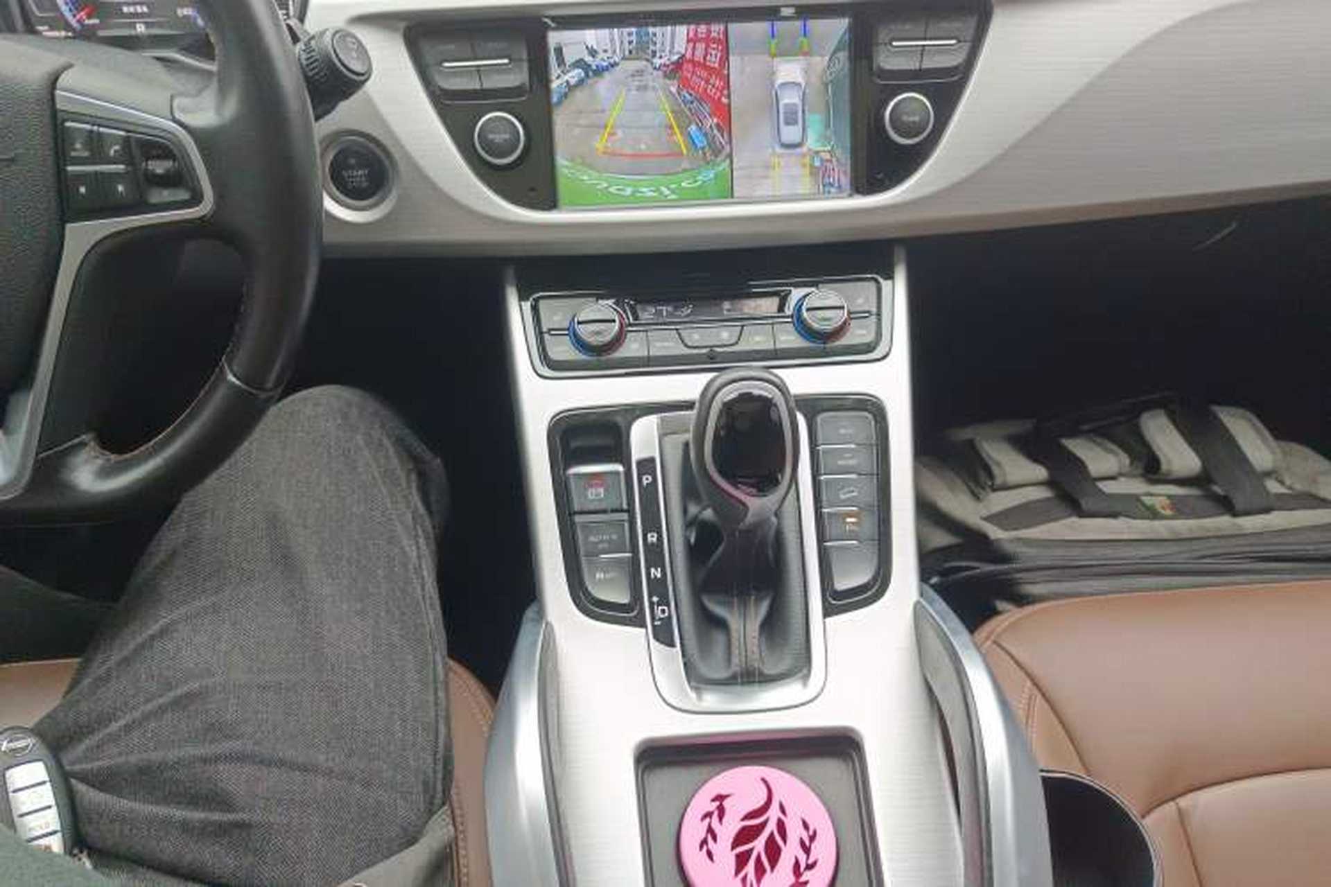 Used Geely Auto Emgrand X7 Sport 2016 1.8TD Automatic ZhiZun Version Gear Lever
