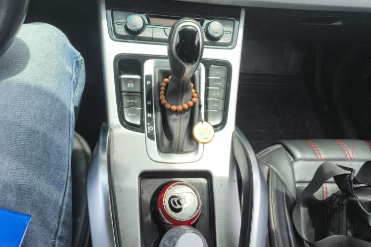 Used Geely Auto Emgrand X7 Sport 2016 1.8TD Automatic ZhiShang Model Gear Lever