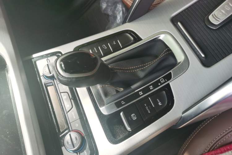 Used Geely Auto Emgrand X7 Sport 2016 1.8TD Automatic ZhiZun Version Gear Lever