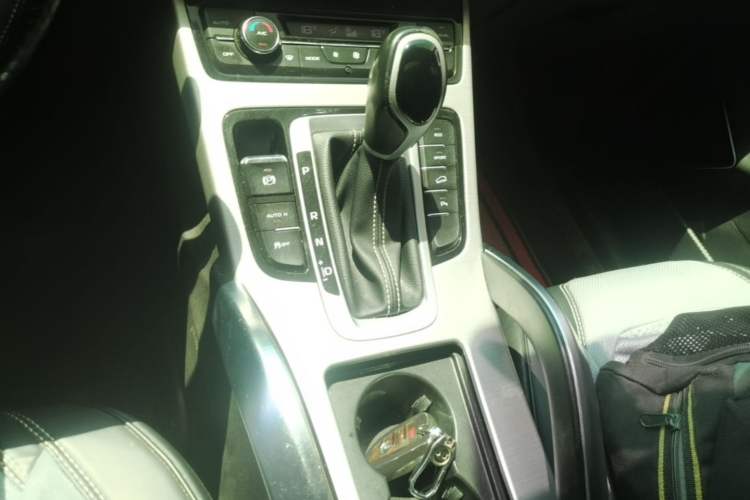 Used Geely Auto Emgrand X7 Sport 2016 1.8TD Automatic ZhiShang Model Gear Lever