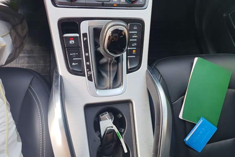 Used Geely Auto Emgrand X7 Sport 2016 1.8TD Automatic Smart Model Gear Lever