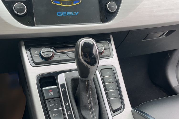 Used Geely Auto Emgrand X7 Sport 2016 1.8TD Automatic Smart Model Gear Lever