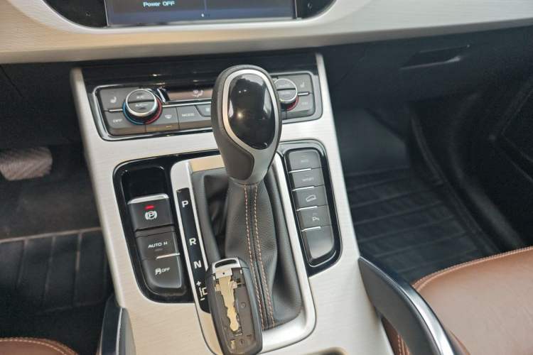 Used Geely Auto Emgrand X7 Sport 2016 1.8TD Automatic ZhiZun Version Gear Lever