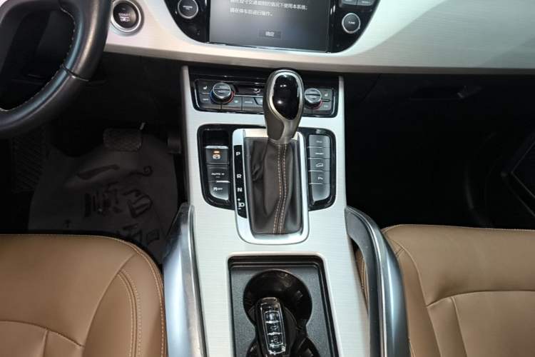 Used Geely Auto Emgrand X7 Sport 2016 1.8TD Automatic ZhiZun Version Gear Lever