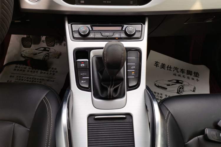 Used Geely Auto Emgrand X7 Sport 2016 2.0L Manual ZhiShang Version Gear Lever
