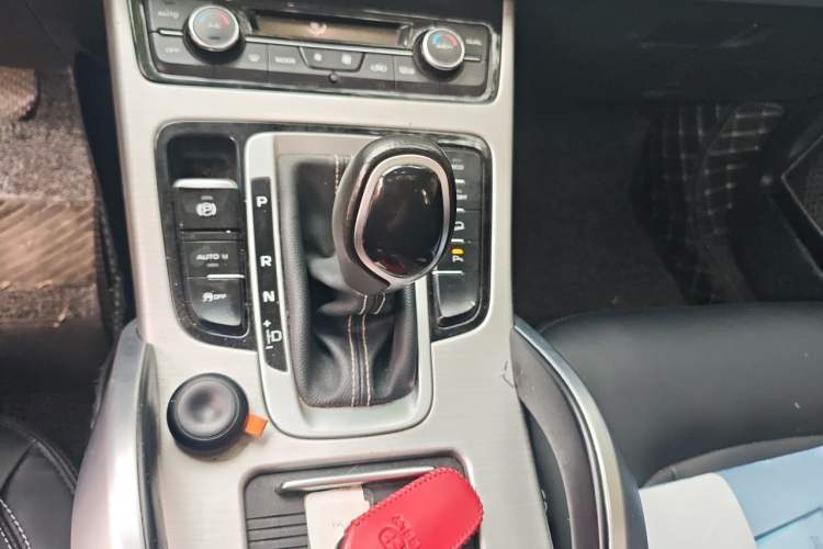 Used Geely Auto Emgrand X7 Sport 2016 1.8TD Automatic ZhiShang Model Gear Lever