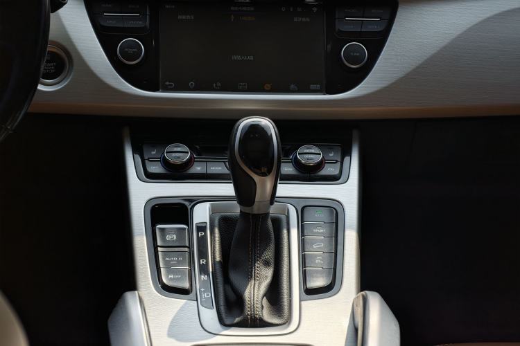 Used Geely Auto Emgrand X7 Sport 2016 1.8TD Automatic ZhiZun Version Gear Lever