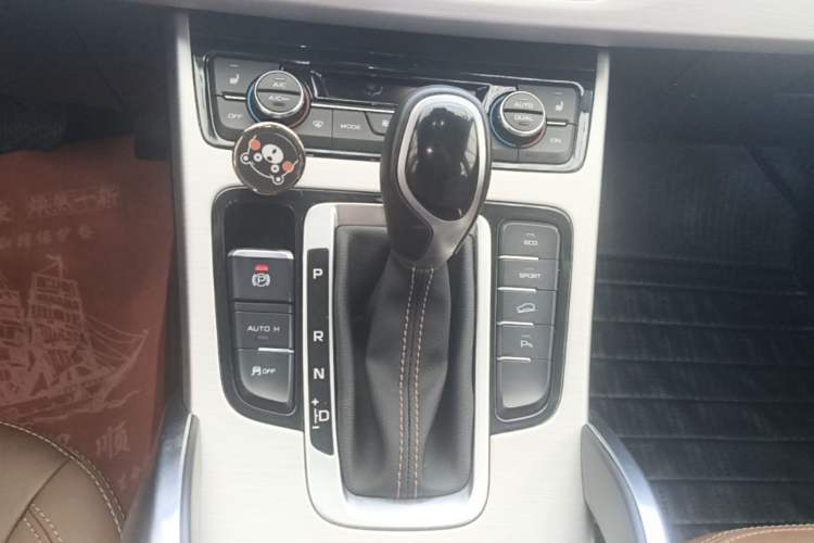 Used Geely Auto Emgrand X7 Sport 2016 1.8TD Automatic ZhiZun Version Gear Lever