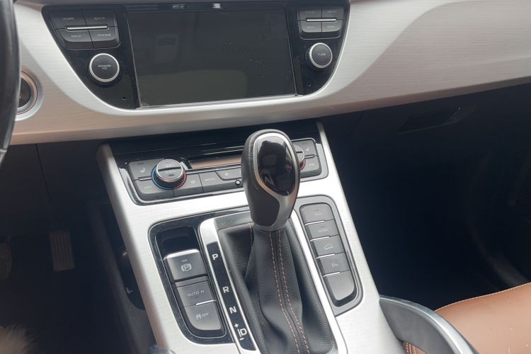 Used Geely Auto Emgrand X7 Sport 2016 1.8TD Automatic ZhiZun Version Gear Lever