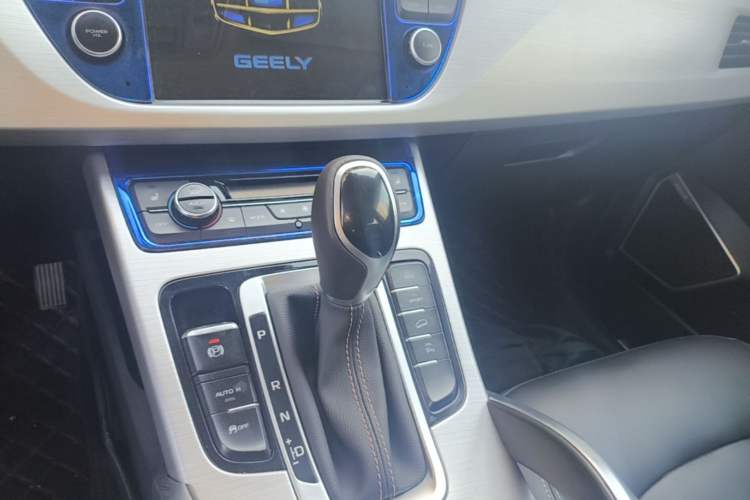Used Geely Auto Emgrand X7 Sport 2016 1.8TD Automatic Smart Model Gear Lever
