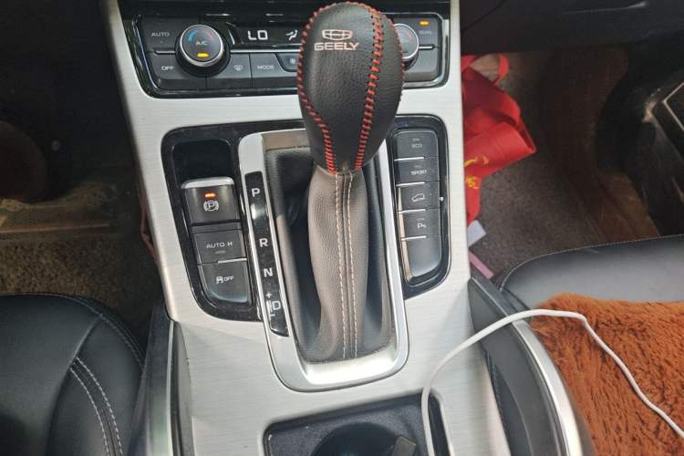 Used Geely Auto Emgrand X7 Sport 2016 1.8TD Automatic ZhiShang Model Gear Lever