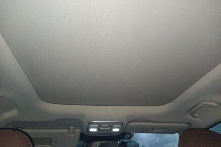 Used Geely Auto Emgrand X7 Sport 2016 1.8TD Automatic ZhiZun Version Headliner