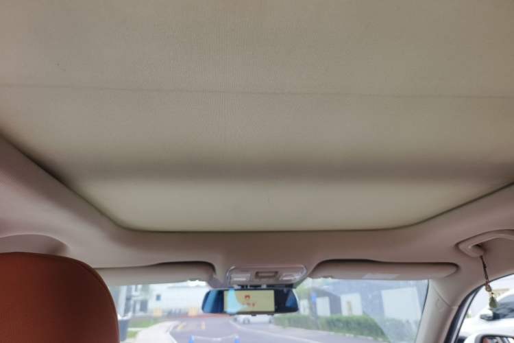Used Geely Auto Emgrand X7 Sport 2016 2.0L Manual Smart Connect Version Headliner