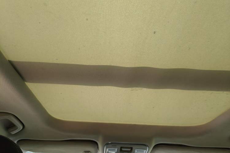 Used Geely Auto Emgrand X7 Sport 2016 1.8TD Automatic Smart Model Headliner