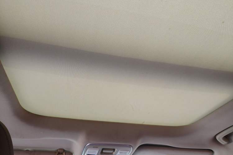 Used Geely Auto Emgrand X7 Sport 2016 1.8TD Automatic ZhiZun Version Headliner