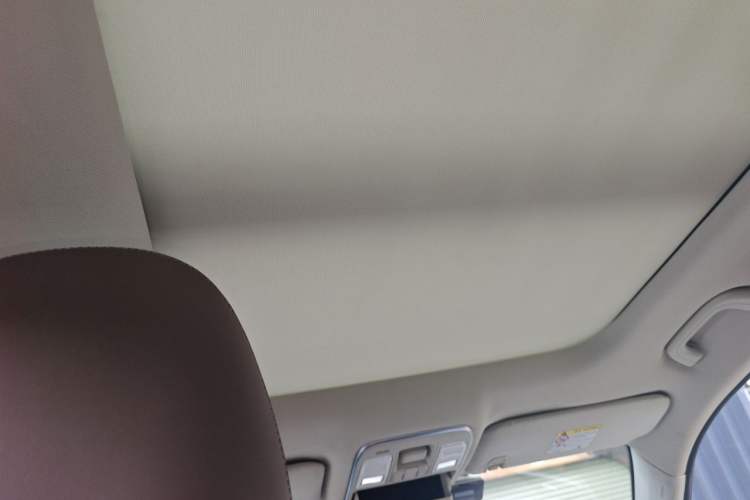 Used Geely Auto Emgrand X7 Sport 2016 1.8TD Automatic ZhiZun Version Headliner