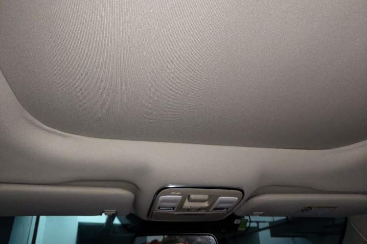 Used Geely Auto Emgrand X7 Sport 2016 1.8TD Automatic ZhiZun Version Headliner