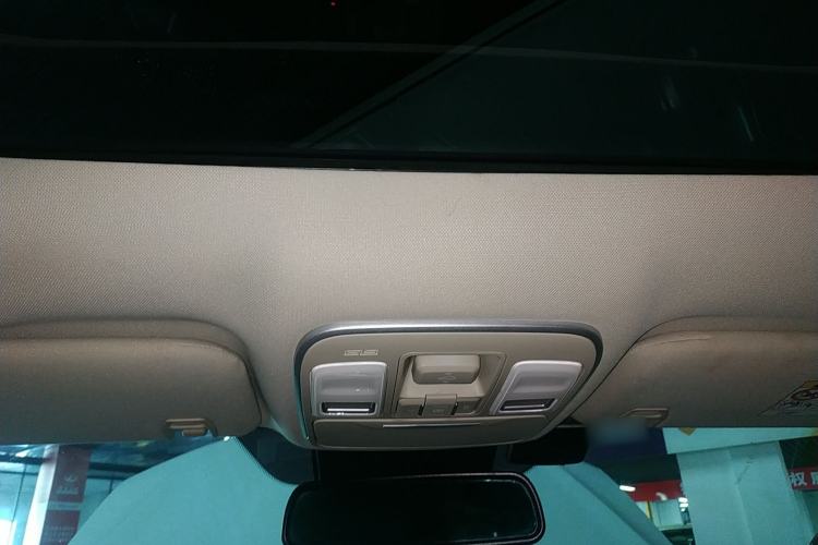 Used Geely Auto Emgrand X7 Sport 2016 1.8TD Automatic ZhiZun Version Headliner