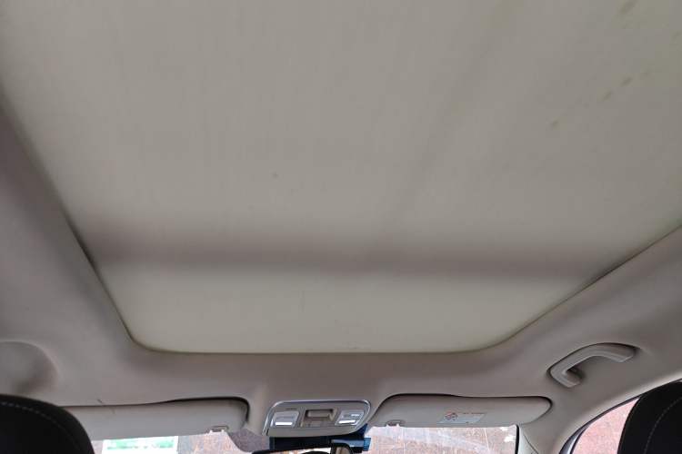 Used Geely Auto Emgrand X7 Sport 2016 1.8TD Automatic Smart Model Headliner