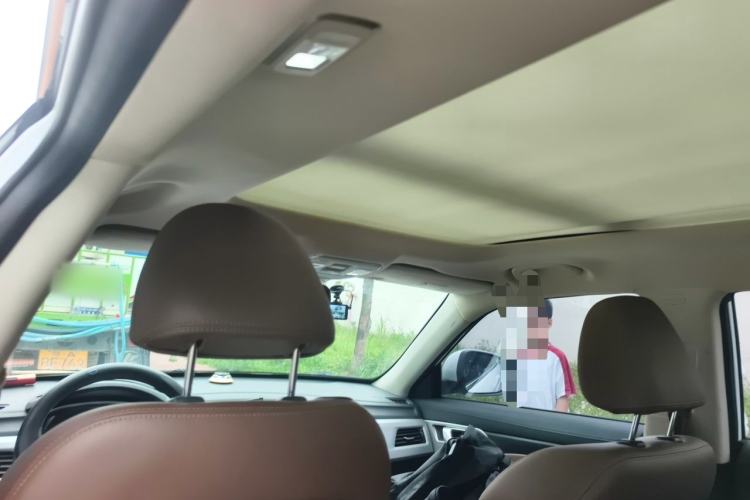 Used Geely Auto Emgrand X7 Sport 2016 1.8TD Automatic All-Wheel-Drive ZhiZun Edition Headliner