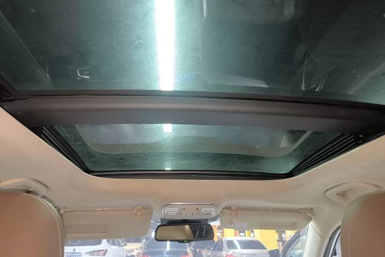 Used Geely Auto Emgrand X7 Sport 2016 1.8TD Automatic ZhiZun Version Headliner