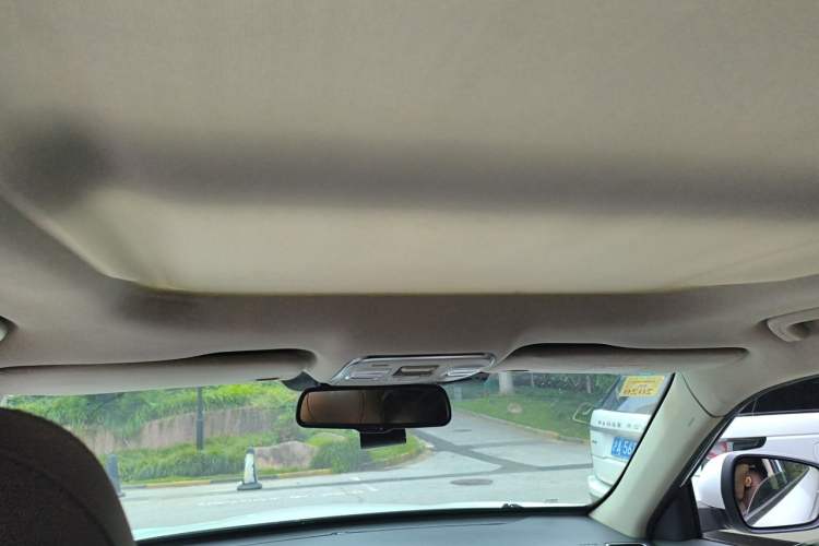 Used Geely Auto Emgrand X7 Sport 2016 1.8TD Automatic ZhiZun Version Headliner
