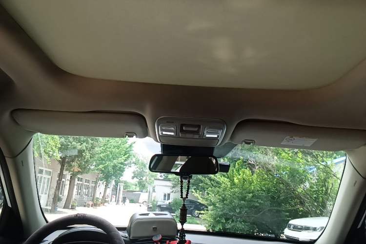 Used Geely Auto Emgrand X7 Sport 2016 1.8TD Automatic ZhiZun Version Headliner