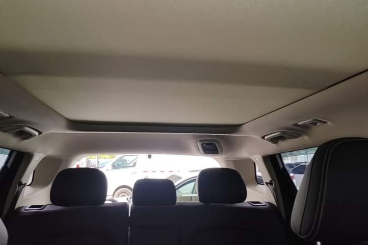 Used Geely Auto Emgrand X7 Sport 2016 1.8TD Automatic Smart Model Headliner