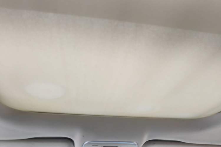 Used Geely Auto Emgrand X7 Sport 2016 1.8TD Automatic ZhiShang Model Headliner