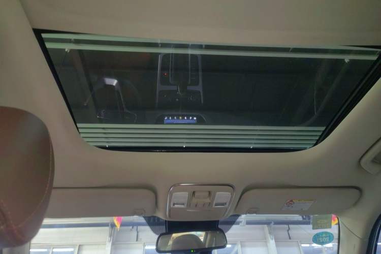 Used Geely Auto Emgrand X7 Sport 2016 1.8TD Automatic ZhiZun Version Headliner