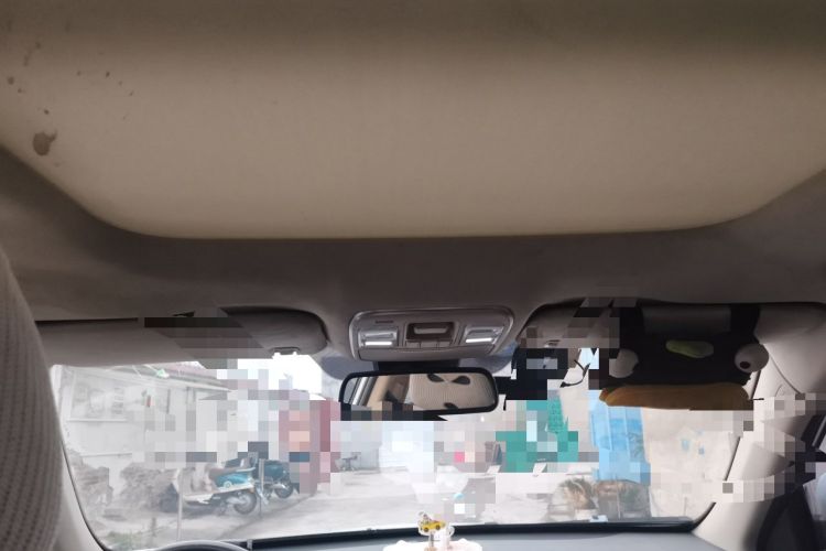 Used Geely Auto Emgrand X7 Sport 2016 1.8TD Automatic Smart Model Headliner