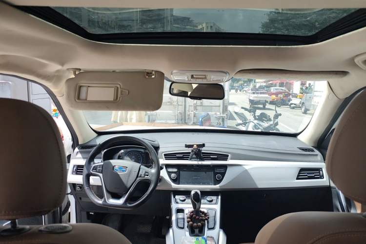 Used Geely Auto Emgrand X7 Sport 2016 1.8TD Automatic ZhiZun Version Headliner