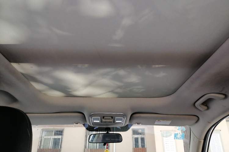 Used Geely Auto Emgrand X7 Sport 2016 2.0L Manual ZhiShang Version Headliner
