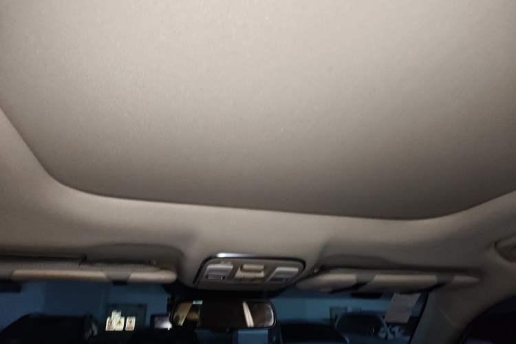 Used Geely Auto Emgrand X7 Sport 2016 1.8TD Automatic ZhiZun Version Headliner
