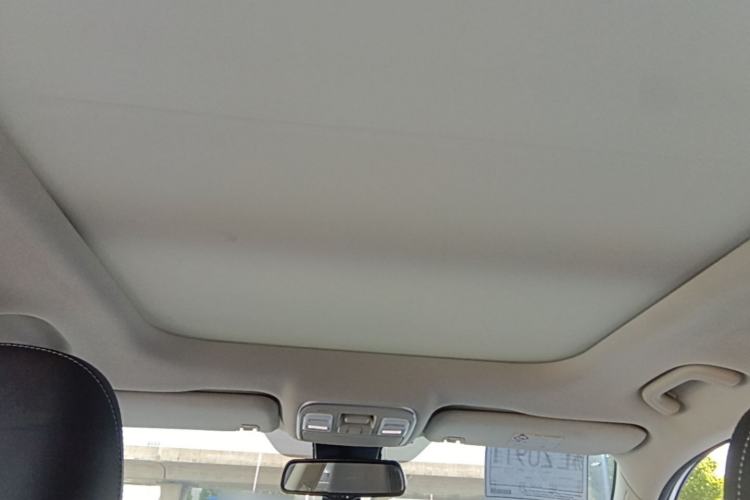 Used Geely Auto Emgrand X7 Sport 2016 1.8TD Automatic Smart Model Headliner