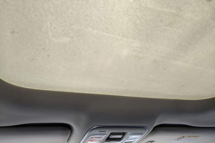 Used Geely Auto Emgrand X7 Sport 2016 1.8TD Automatic Smart Connectivity Version Headliner
