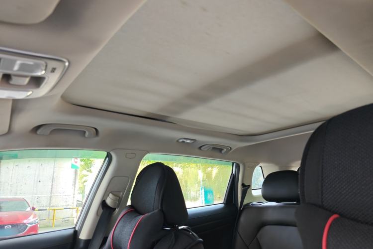 Used Geely Auto Emgrand X7 Sport 2016 1.8TD Automatic Smart Connectivity Version Headliner