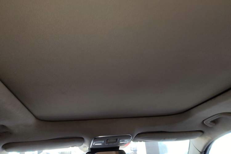 Used Geely Auto Emgrand X7 Sport 2016 1.8TD Automatic All-Wheel-Drive ZhiZun Edition Headliner