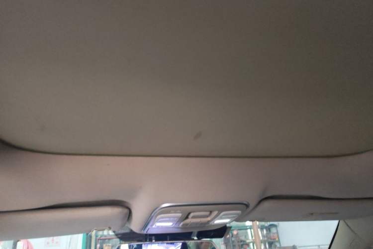 Used Geely Auto Emgrand X7 Sport 2016 1.8TD Automatic Smart Model Headliner