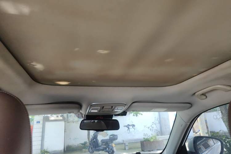 Used Geely Auto Emgrand X7 Sport 2016 1.8TD Automatic ZhiZun Version Headliner