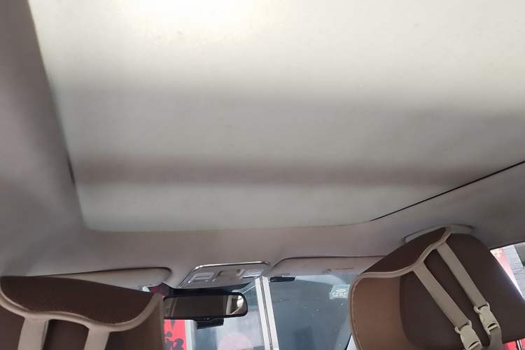 Used Geely Auto Emgrand X7 Sport 2016 1.8TD Automatic ZhiZun Version Headliner