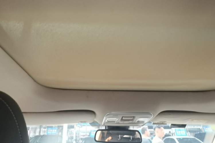 Used Geely Auto Emgrand X7 Sport 2016 1.8TD Automatic Smart Model Headliner