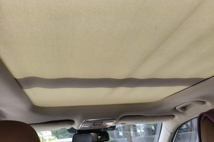 Used Geely Auto Emgrand X7 Sport 2016 1.8TD Automatic ZhiZun Version Headliner