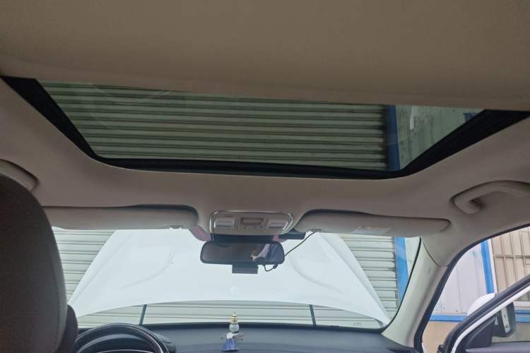 Used Geely Auto Emgrand X7 Sport 2016 1.8TD Automatic ZhiZun Version Headliner