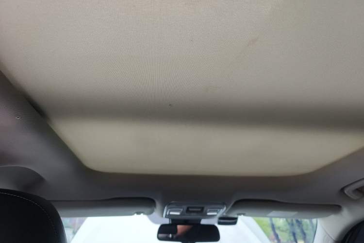 Used Geely Auto Emgrand X7 Sport 2016 1.8TD Automatic Smart Model Headliner