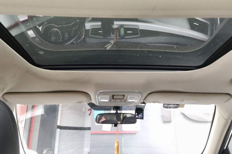 Used Geely Auto Emgrand X7 Sport 2016 1.8TD Automatic ZhiShang Model Headliner
