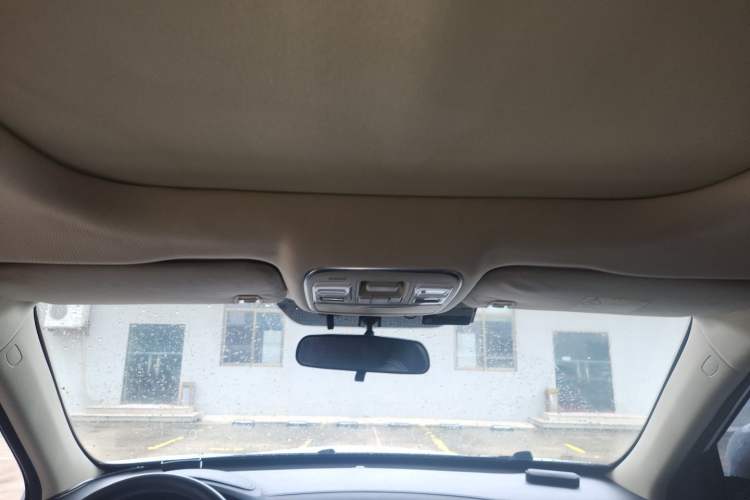 Used Geely Auto Emgrand X7 Sport 2016 1.8TD Automatic ZhiShang Model Headliner